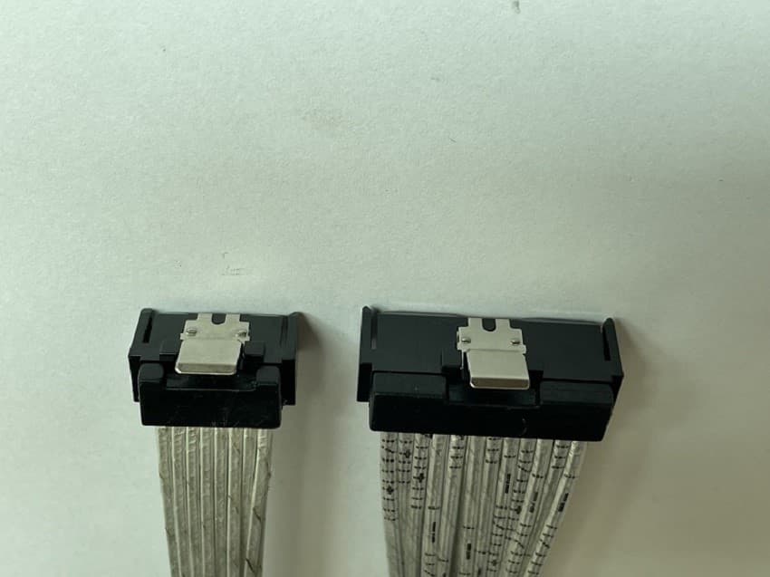 MCIO 4X 正彎 对 MCIO 8X 正彎